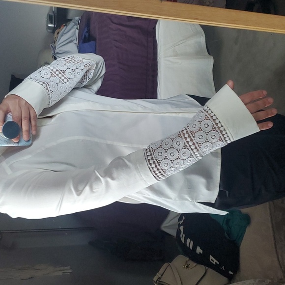 Laundry White Button Down with lace detailing on sleeve. Worn 1 time. - Picture 2 of 7